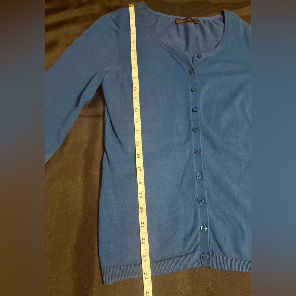 The Limited Blue (Indigo?) Women’s Button Down Cardigan - Picture 6 of 16